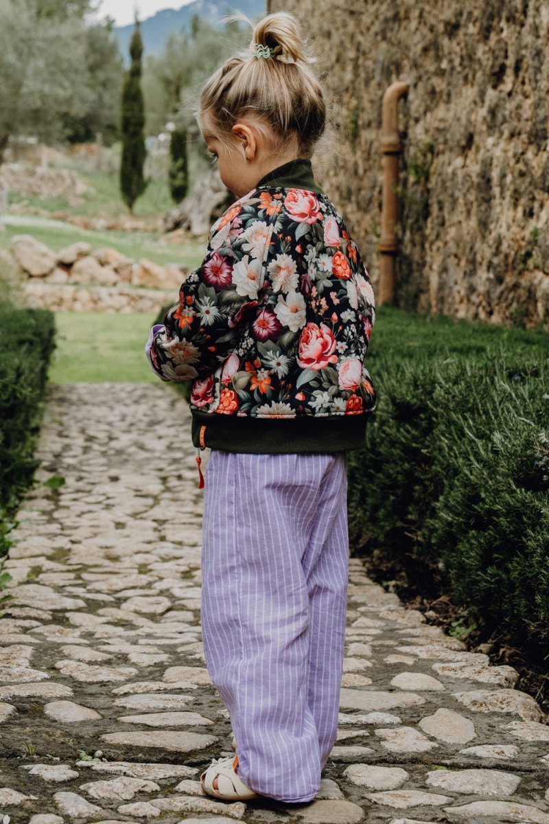 BOMBERJACKE AUS SOFTSHELL FLOWER