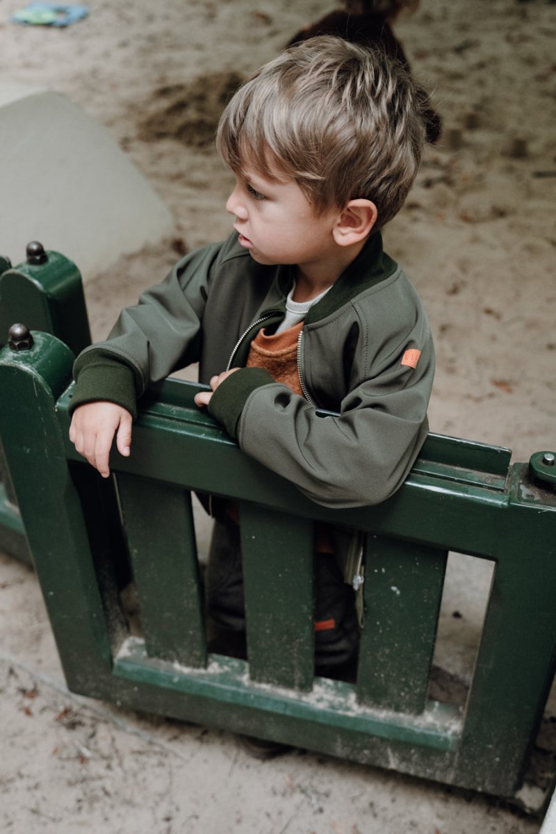 BOMBERJACKE AUS SOFTSHELL Khaki